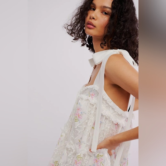 NWT For Love & Lemons Dakota Mini Dress L Floral Lace Babydoll Coquette Bridal - Picture 4 of 11
